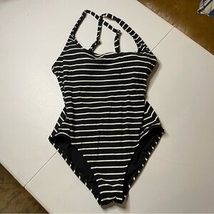 Land’s End New Striped Black and White One Piece Swimsuit Criss Cross Straps